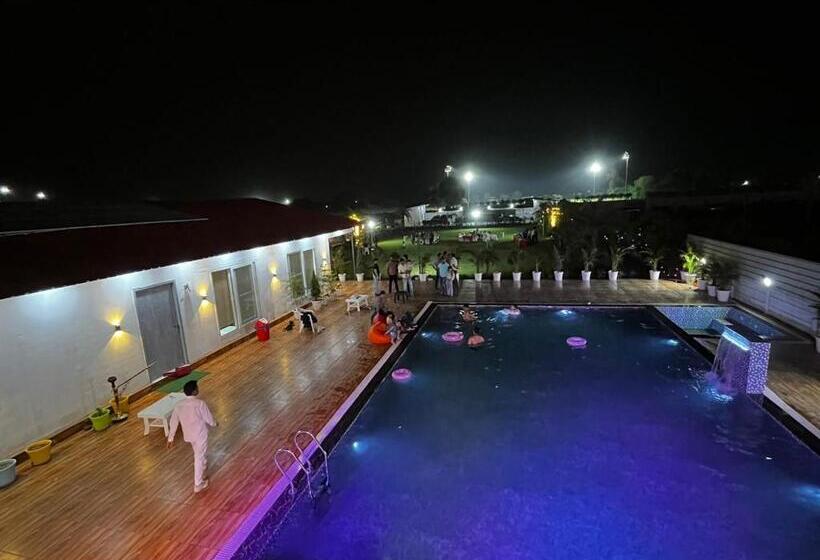 Hotelli Yashasvi Farm And Resorts