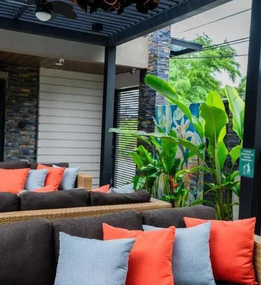 Klm Condotel