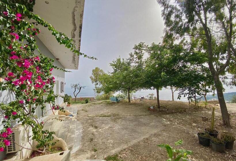 پانسیون Casablanca Rooms Dhërmi