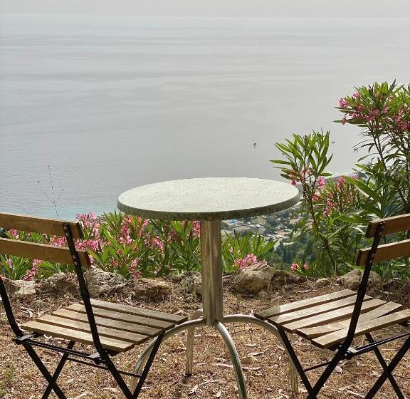 پانسیون Casablanca Rooms Dhërmi