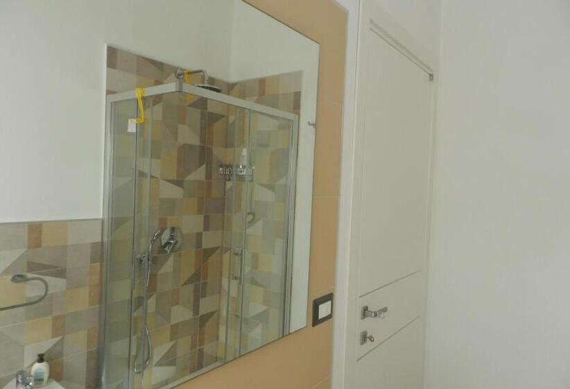 פנסיון Infamiglia   Alloggio Turistico