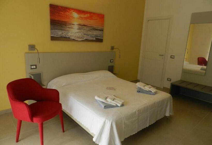 פנסיון Infamiglia   Alloggio Turistico