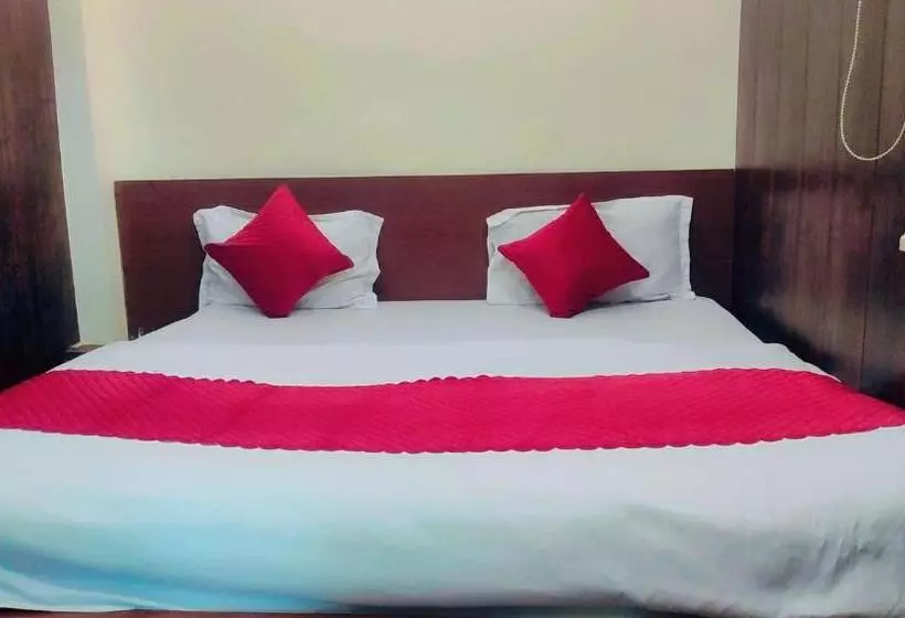 Majatalo Saroj Guest House