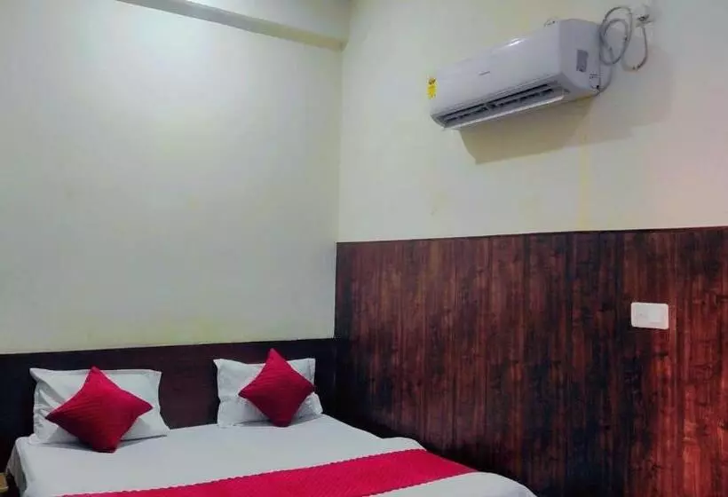 Majatalo Saroj Guest House