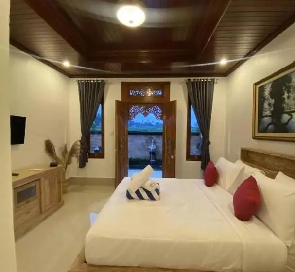 ペンション Tiara Guest House