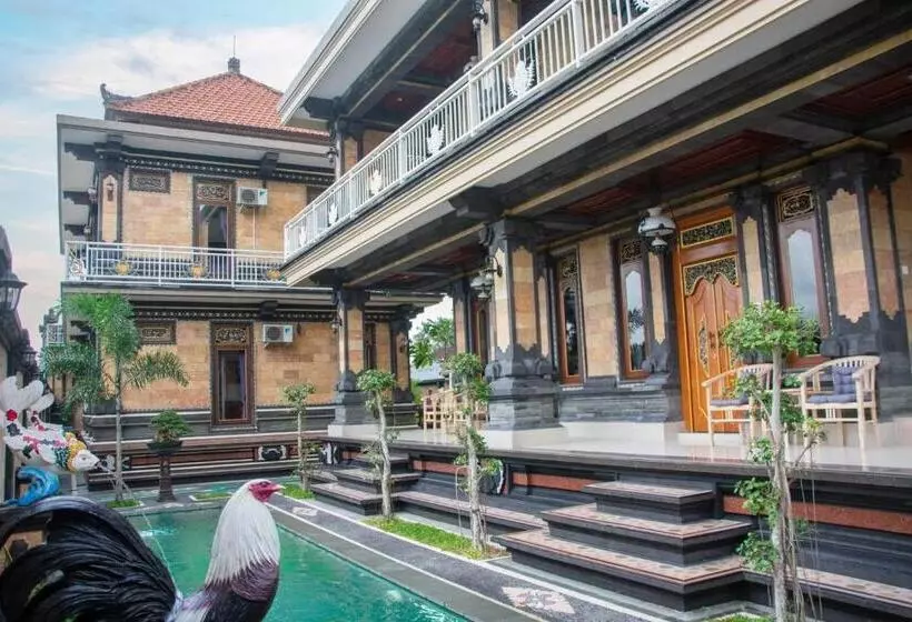 ペンション Tiara Guest House