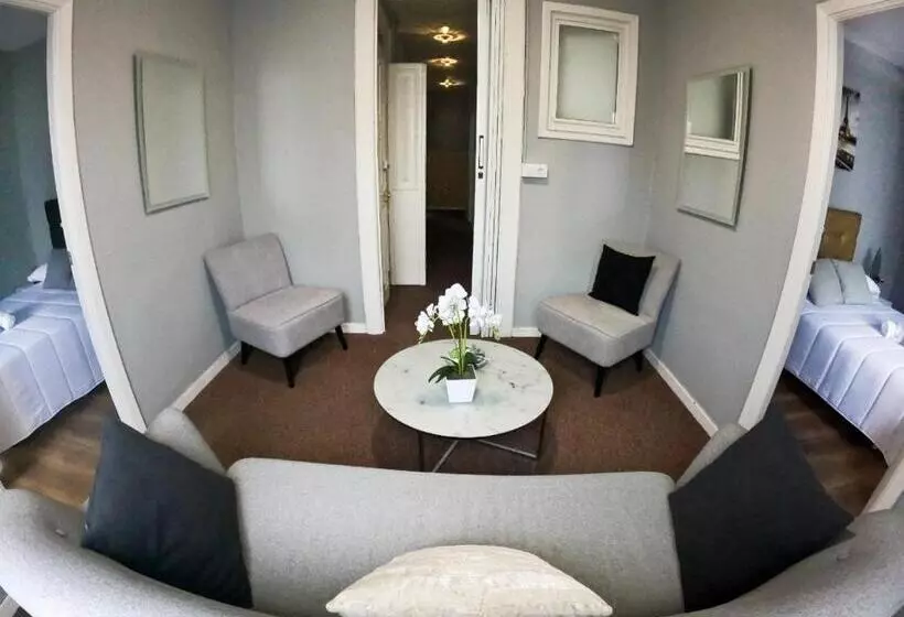 پانسیون W14 Hostales