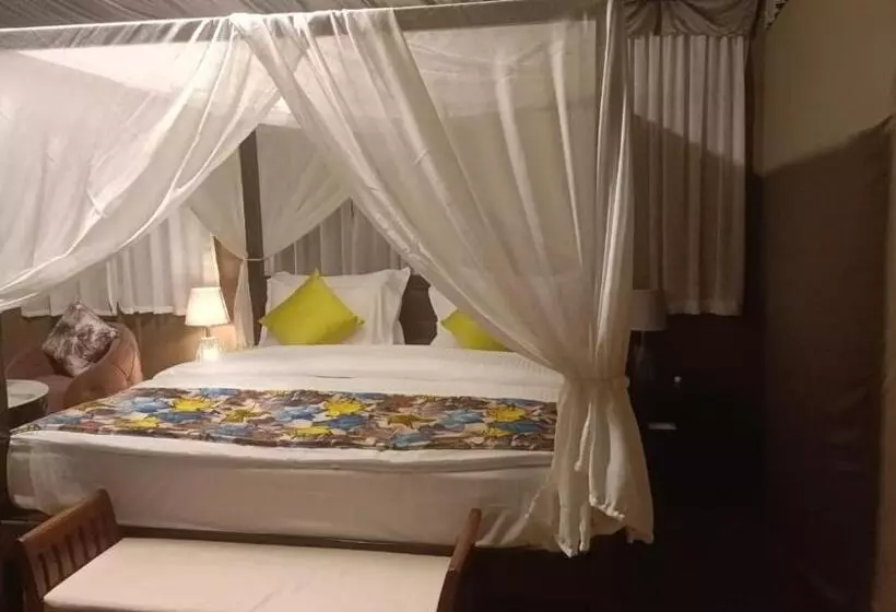 Lomakeskus Mukshwaa By Riverside