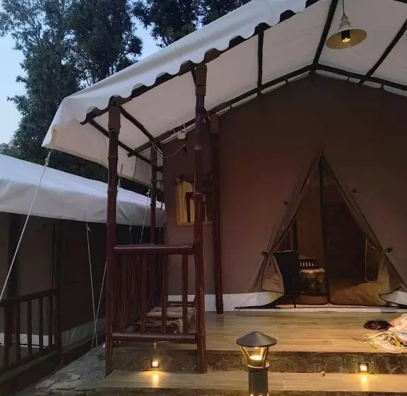 Lomakeskus Mukshwaa By Riverside