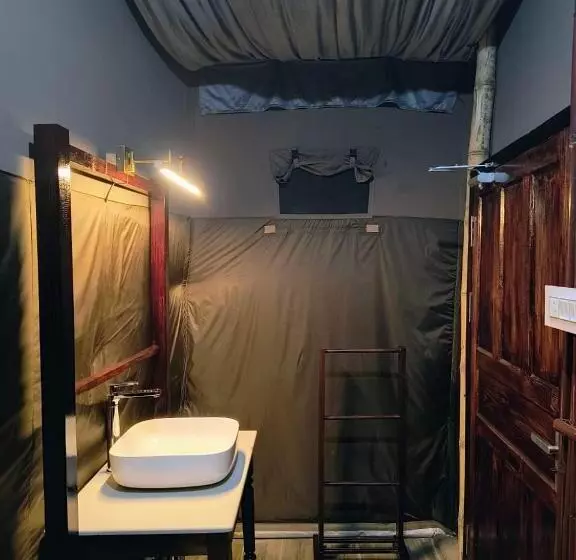 Lomakeskus Mukshwaa By Riverside