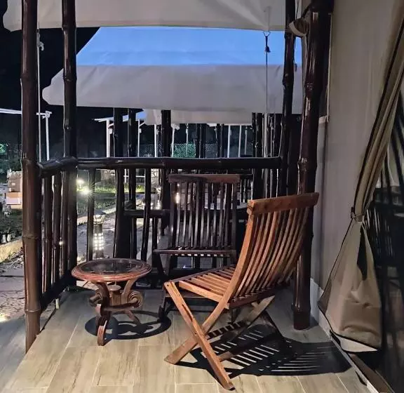 Lomakeskus Mukshwaa By Riverside