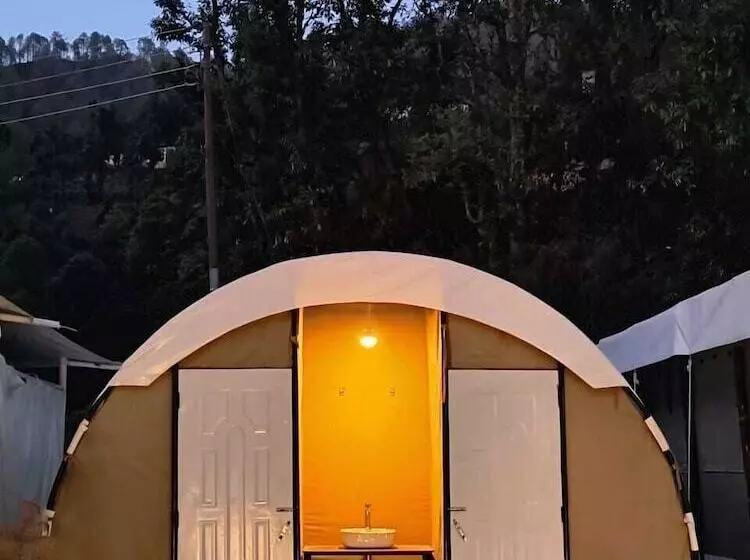 Lomakeskus Mukshwaa By Riverside