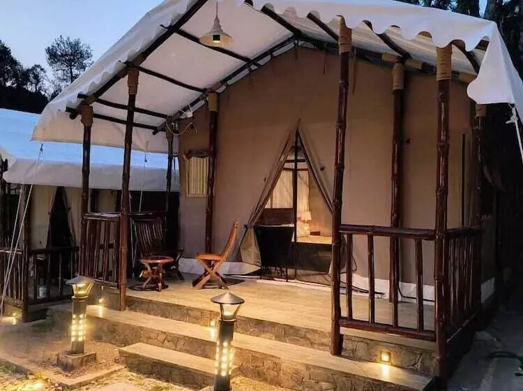 Lomakeskus Mukshwaa By Riverside