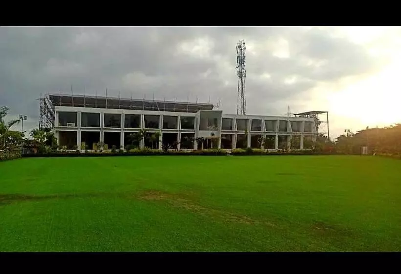 The Democracy Hotel & Resorts