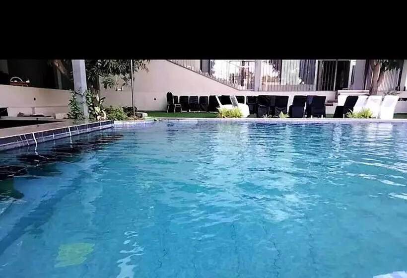 The Democracy Hotel & Resorts