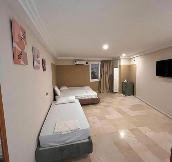 ユースホステル Wave