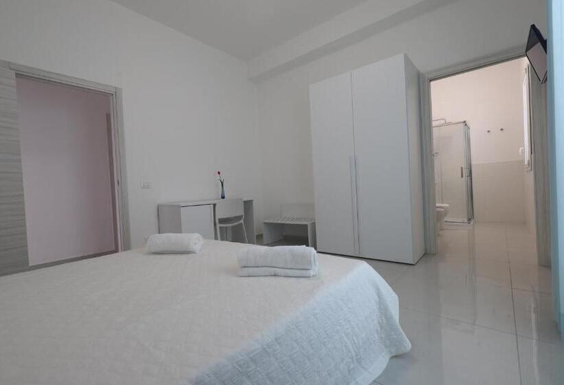 住宿加早餐  La Dea