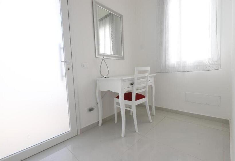 住宿加早餐  La Dea