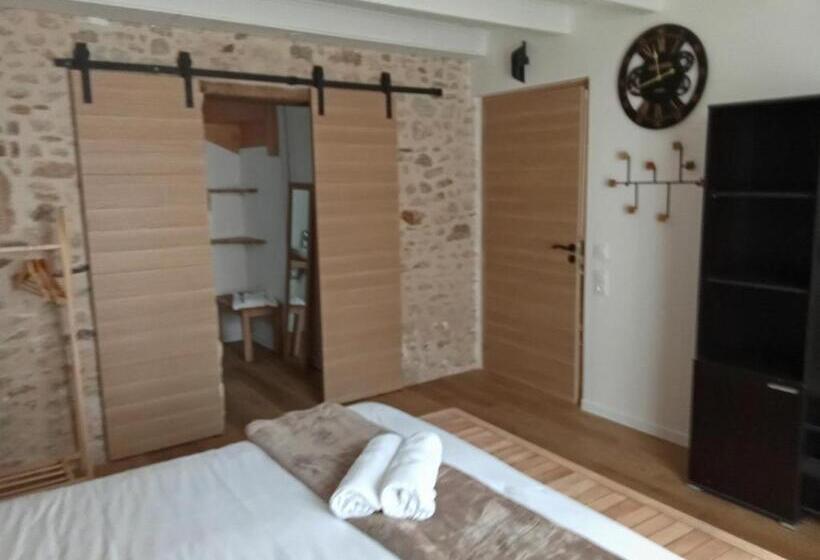 تختخواب و صبحانه Les 3b