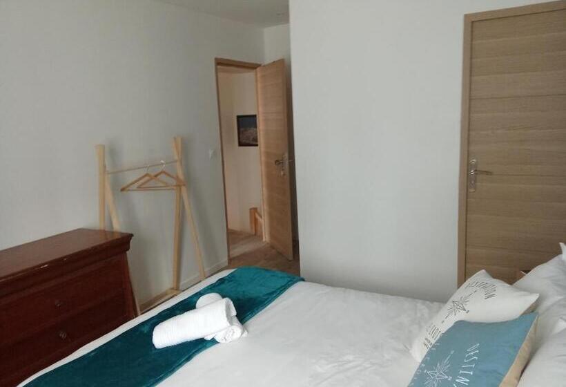 تختخواب و صبحانه Les 3b