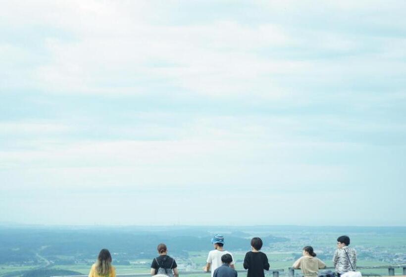 בית מלון כפרי 市とコージ