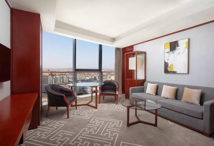 Hotelli Courtyard By Marriott Anji