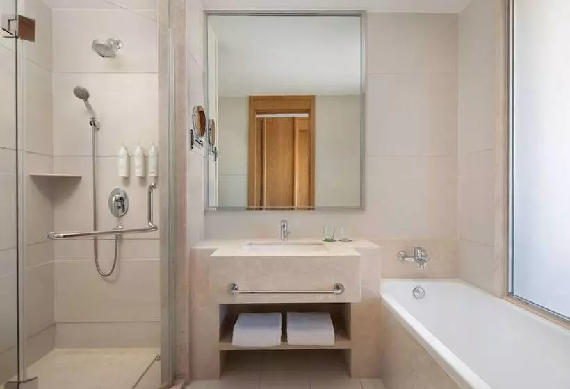 Hotelli Courtyard By Marriott Anji