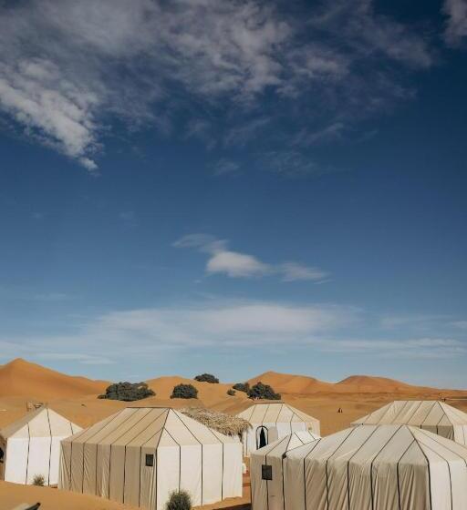 فندق East Desert & Luxury Camp