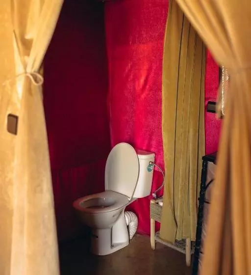 ホテル East Desert & Luxury Camp