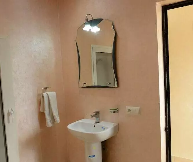 Hotelli Eco Farm Tayssir