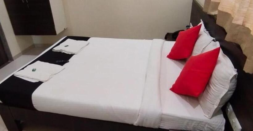 Hotel Jagdish Deluxe