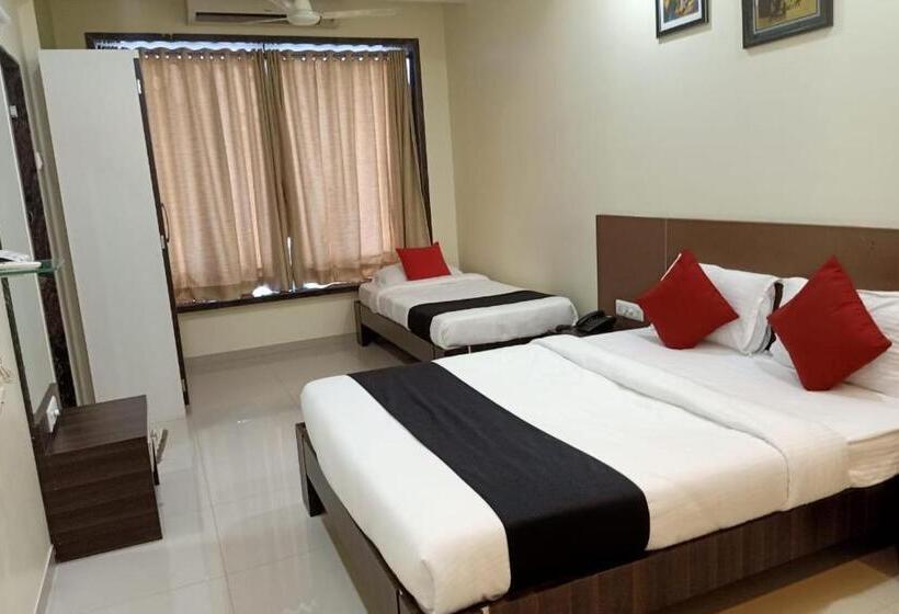 Hotel Jagdish Deluxe