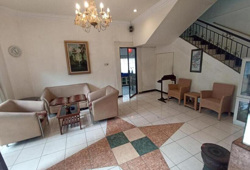 Hotell Kudus Permata