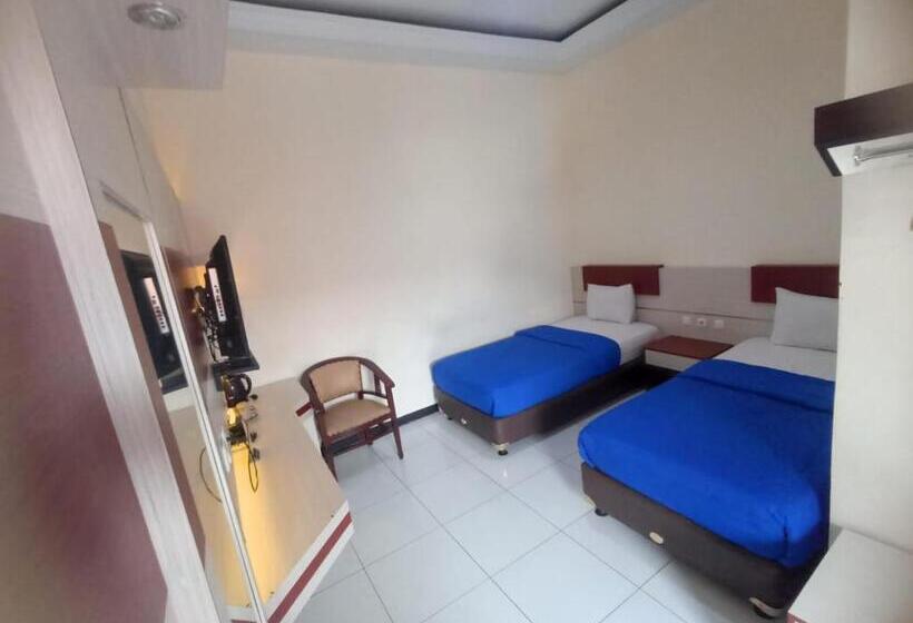 Hotell Kudus Permata