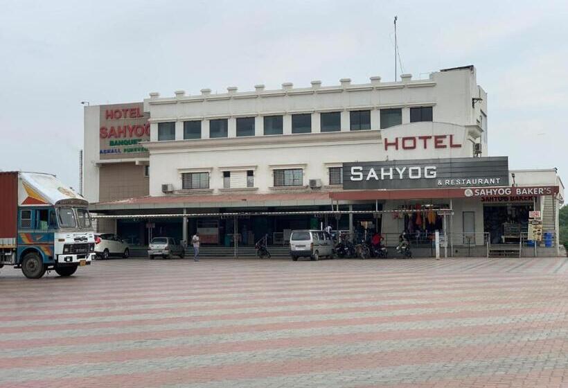 酒店 Sahyog