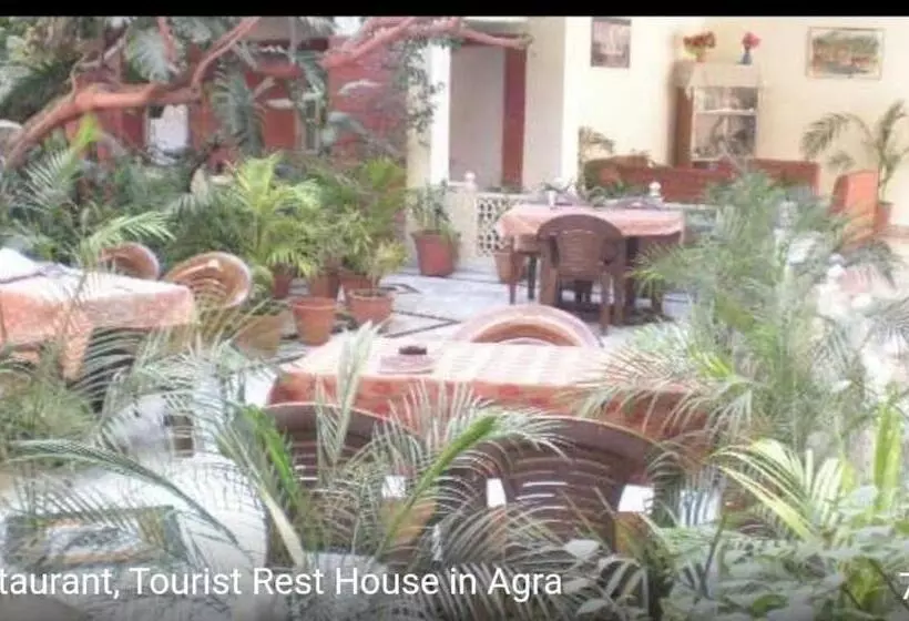 Hotelli Tourist Rest House Agra