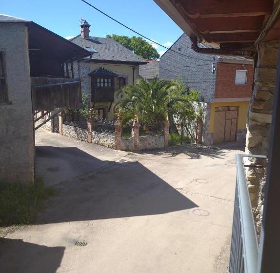 Пансион Casa Rural Borrenes Las Médulas