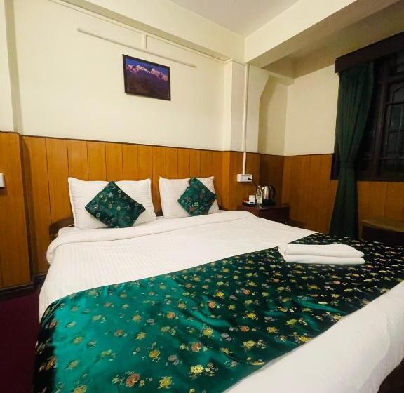 膳宿费 City House By Hsot