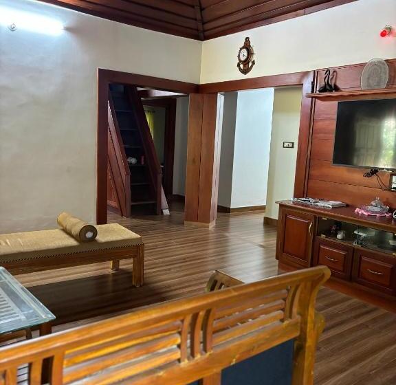 膳宿费 Estate Stay