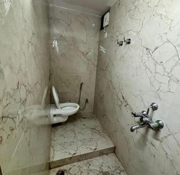 פנסיון Parwati Marriage Lawn