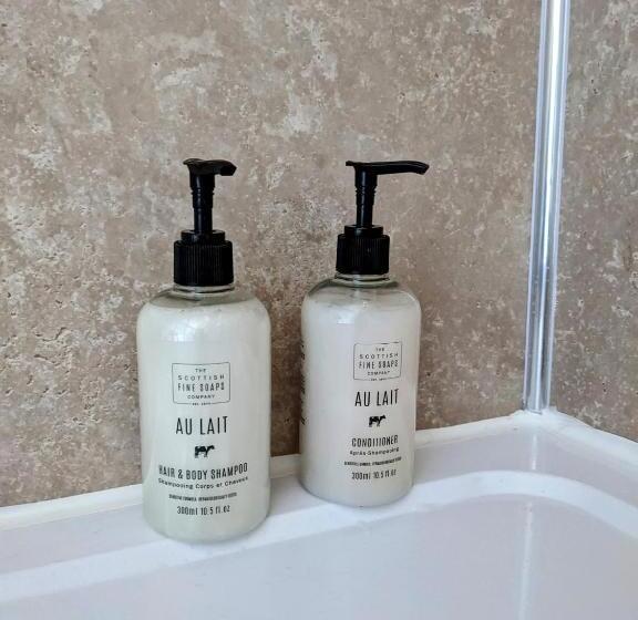 ペンション Regilbury Court, Grooms House