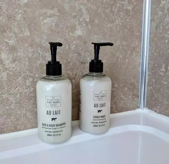 Majatalo Regilbury Court, Grooms House