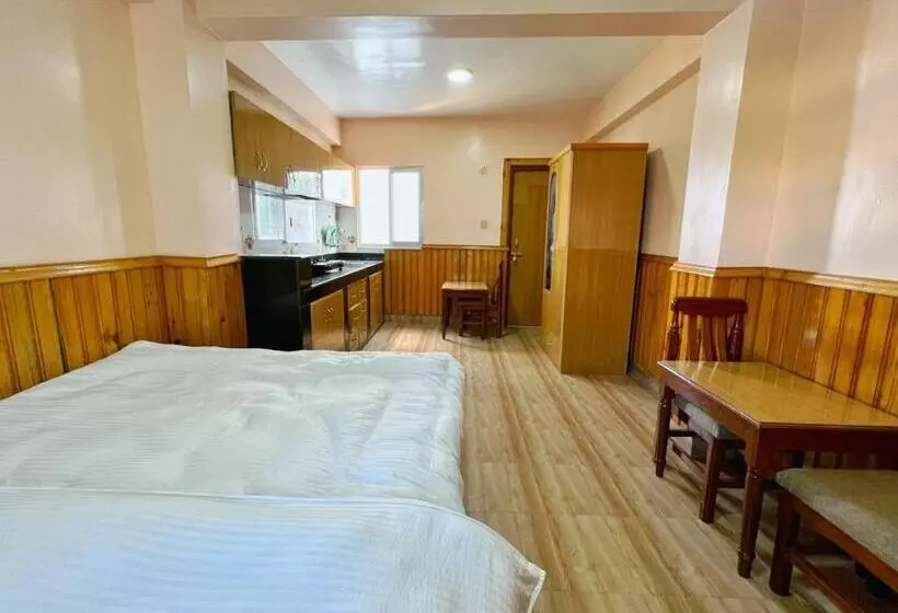 پانسیون Sanjie Bhumi Guest House