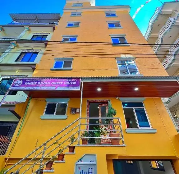 پانسیون Sanjie Bhumi Guest House