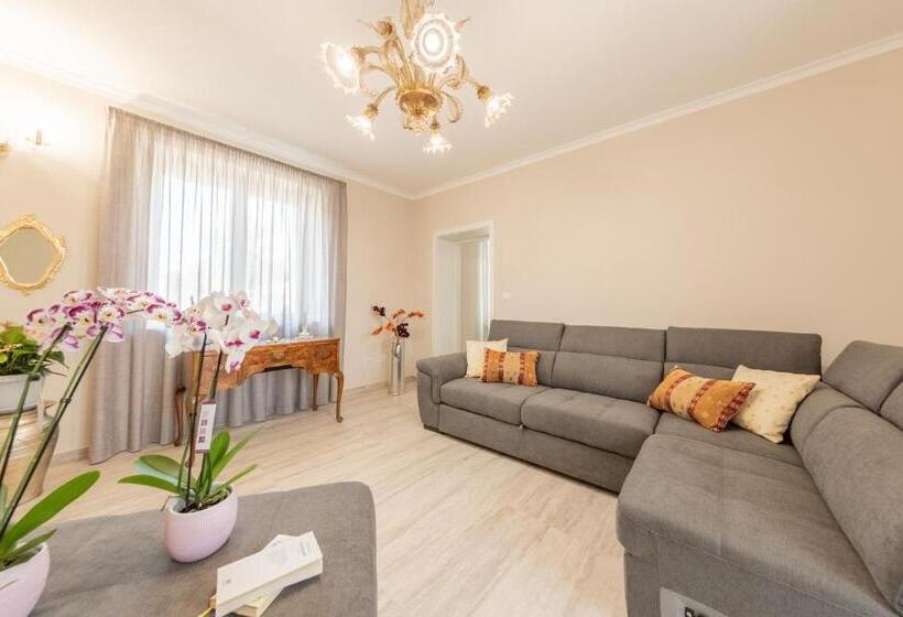 Пансион Villa Elena