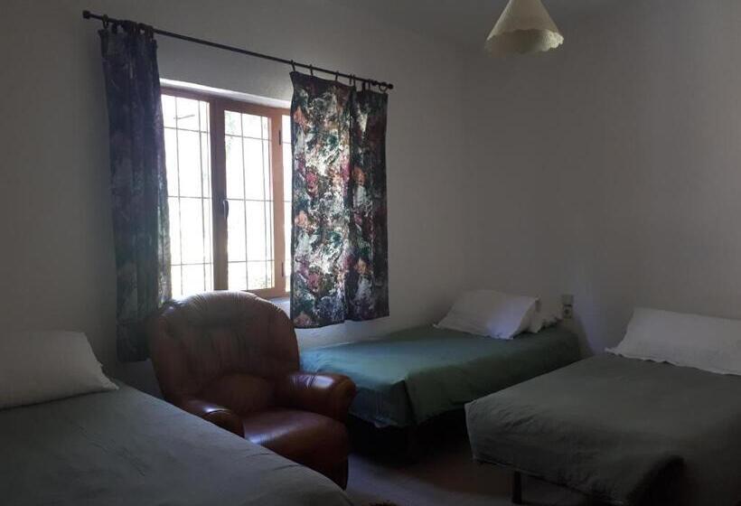 تختخواب و صبحانه Camping Kapxhiu