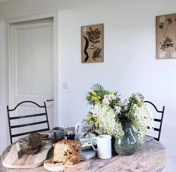Aamiaismajoitus (B&B) Chambre D Hotes Lou Viradis
