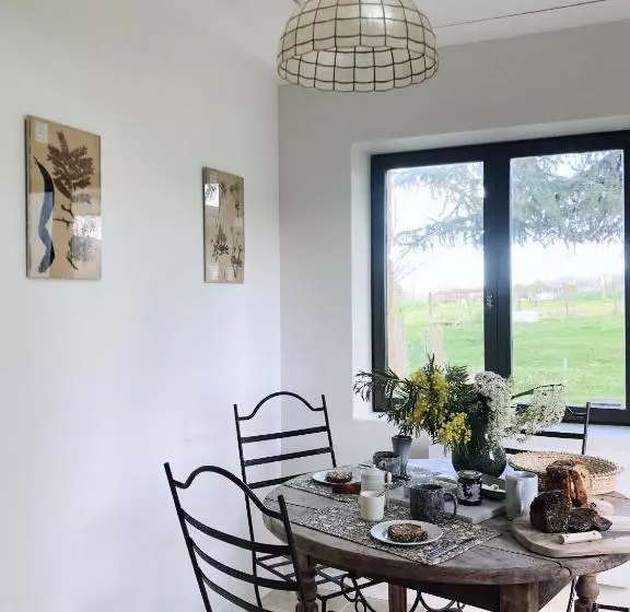 Aamiaismajoitus (B&B) Chambre D Hotes Lou Viradis