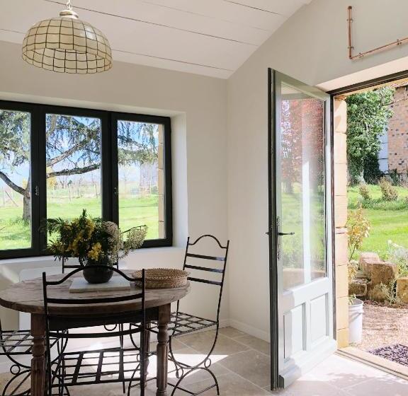 צימר Chambre D Hotes Lou Viradis