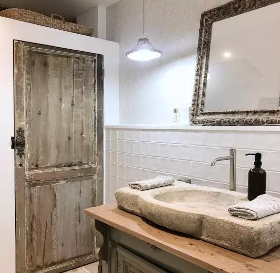Aamiaismajoitus (B&B) Chambre D Hotes Lou Viradis